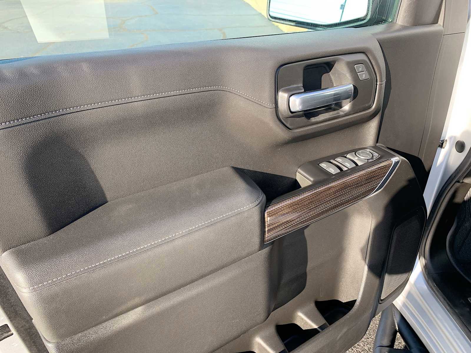 Used 2019 Chevrolet Silverado 1500 LT w/ All-Star Edition image 21