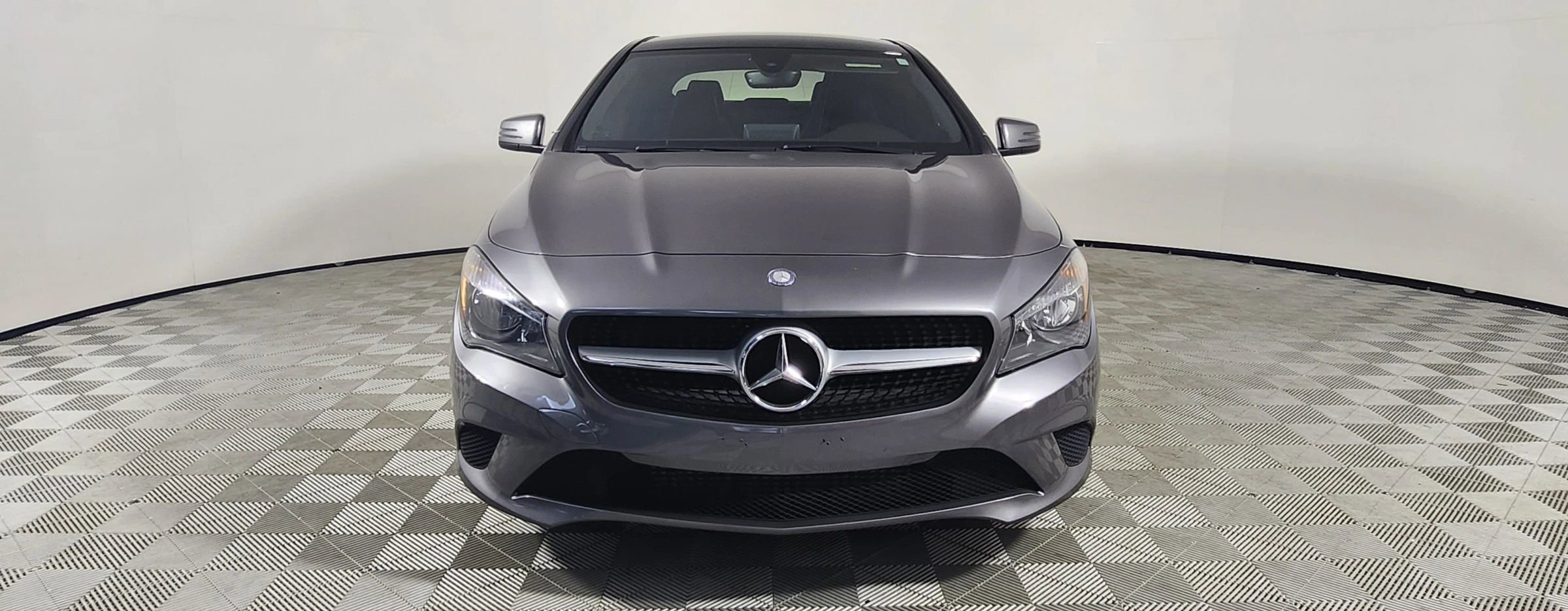 Used 2015 Mercedes-Benz CLA 250 4MATIC image 2