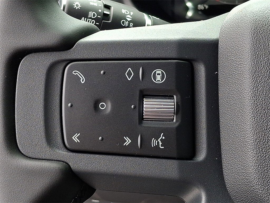 New 2025 Land Rover Defender 110 S image 18