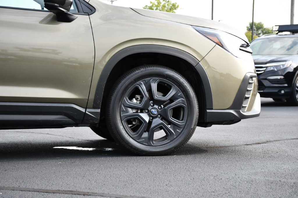 Used 2024 Subaru Ascent Onyx Edition AWD/4WD image 9