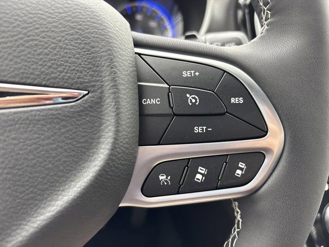 New 2026 Chrysler Pacifica Select image 29