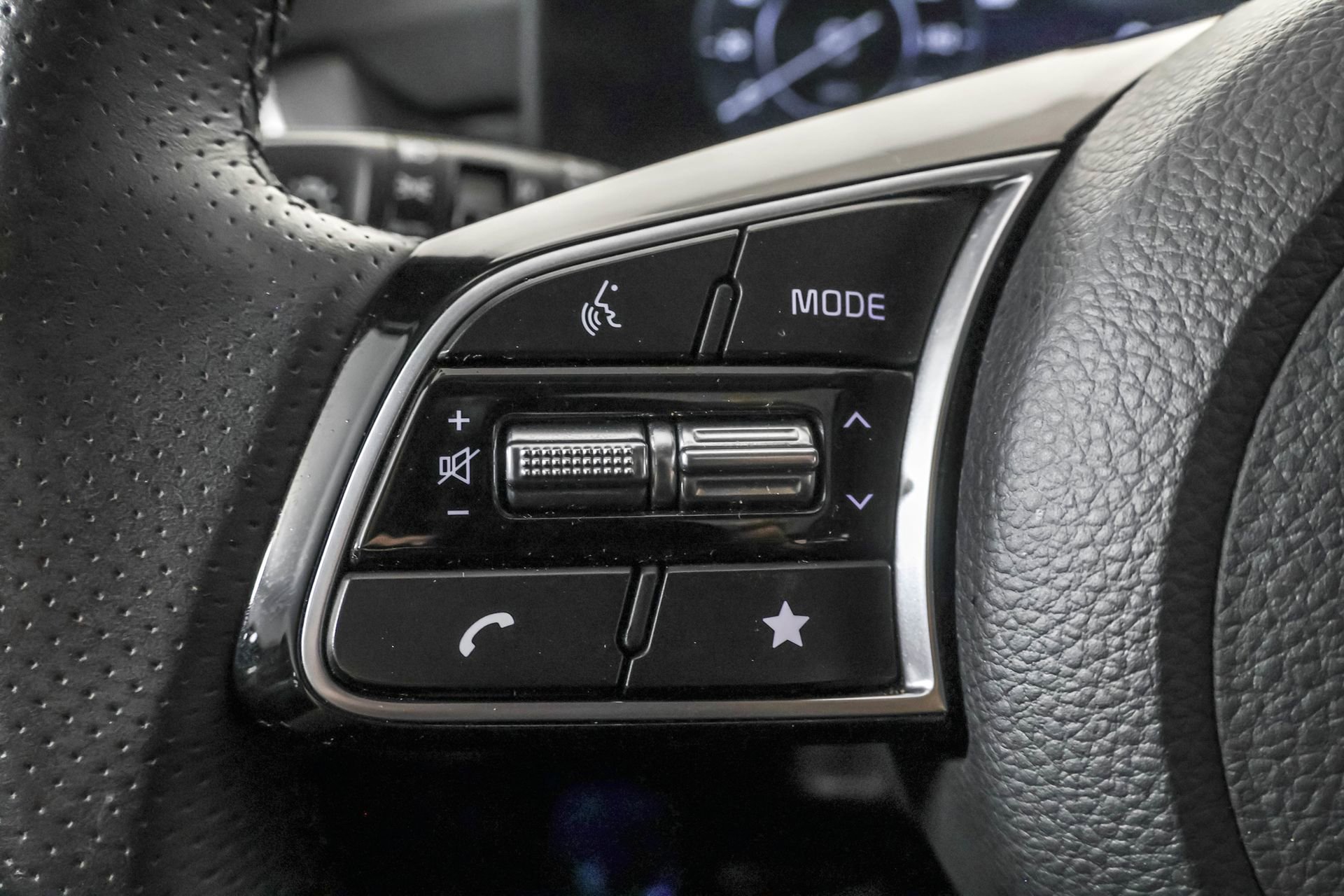 Used 2024 Kia Seltos SX w/ SX Sunroof Package image 29