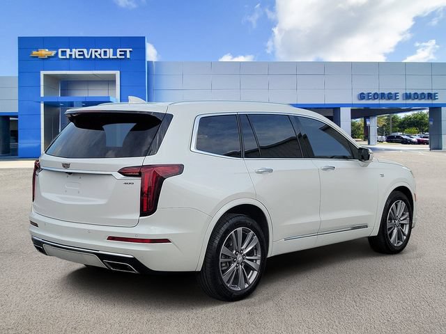 Certified 2023 Cadillac XT6 Premium Luxury FWD image 4