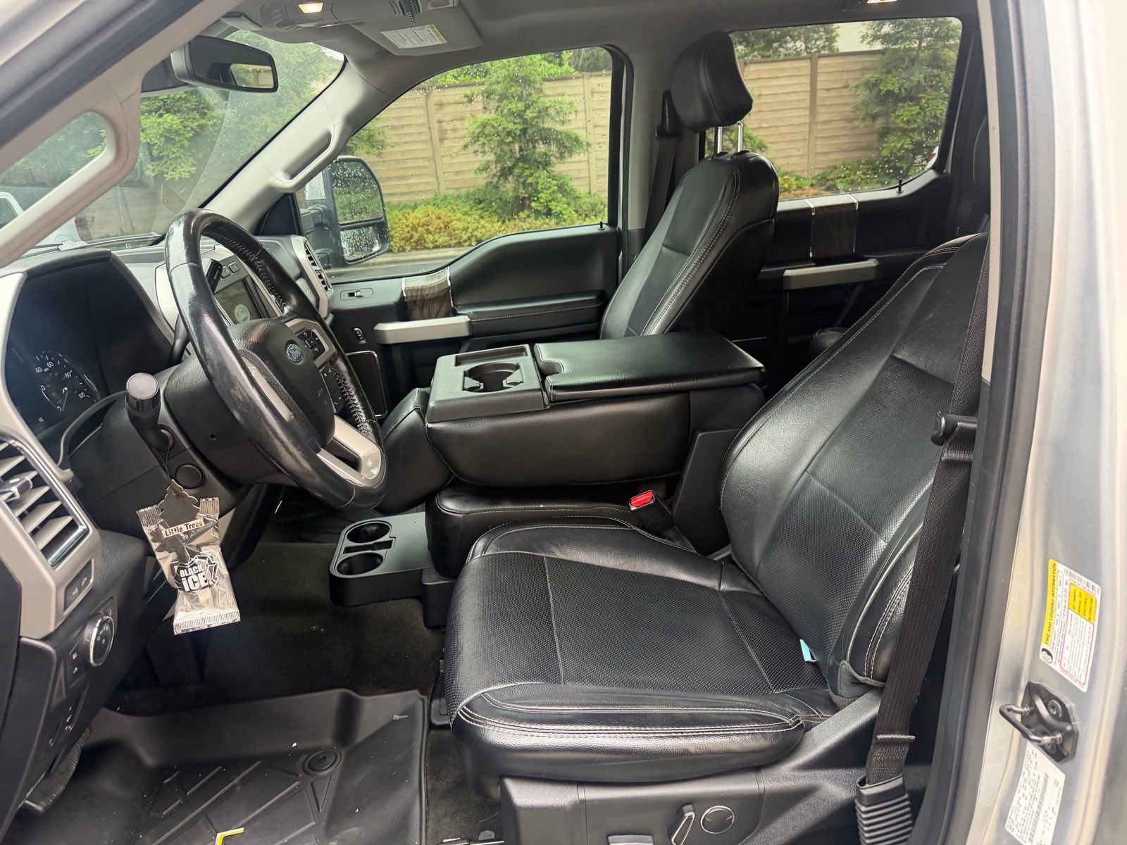 Used 2017 Ford F350 Lariat w/ Lariat Ultimate Package AWD/4WD image 10