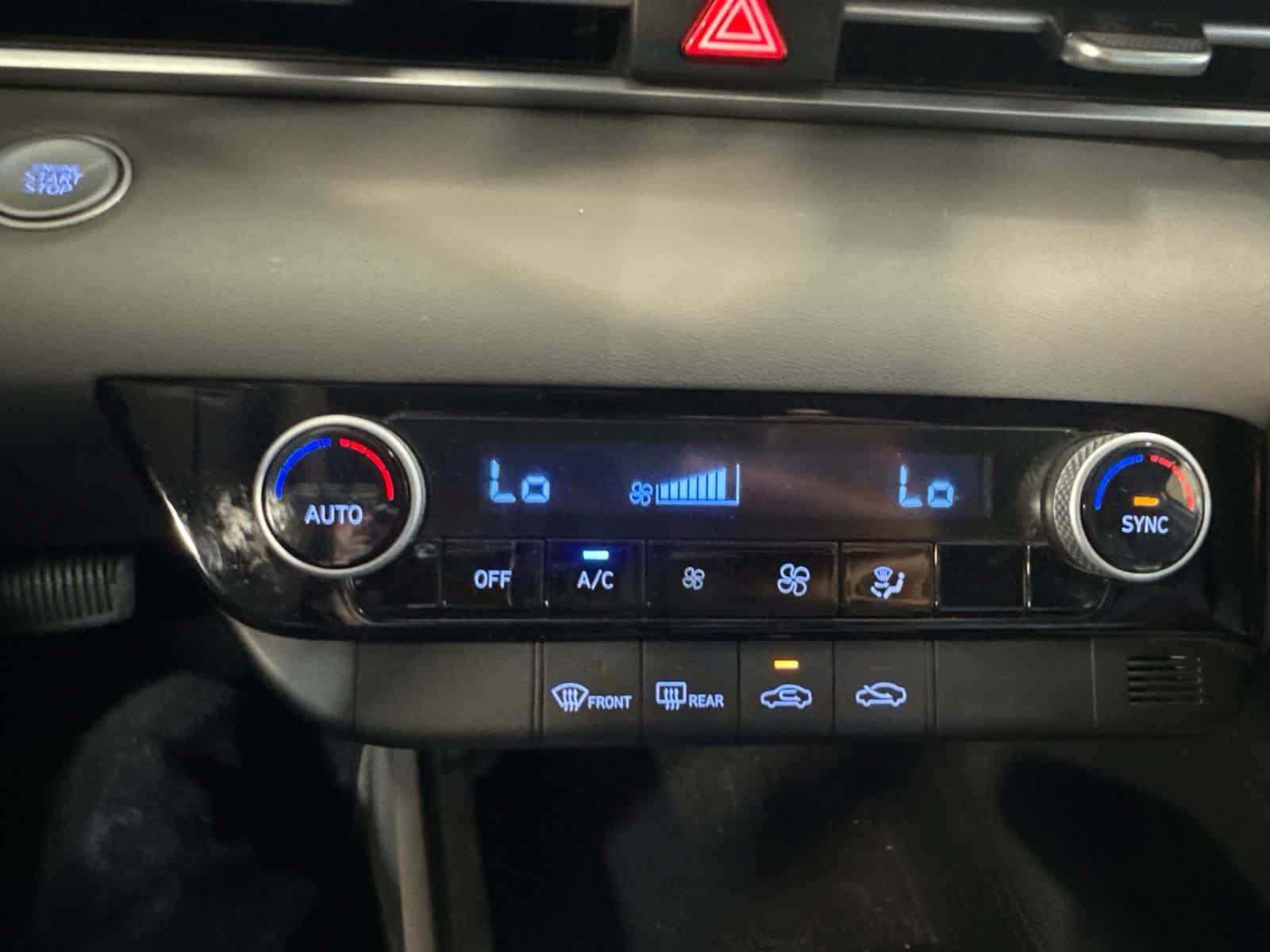 Used 2021 Hyundai Elantra SEL FWD image 26