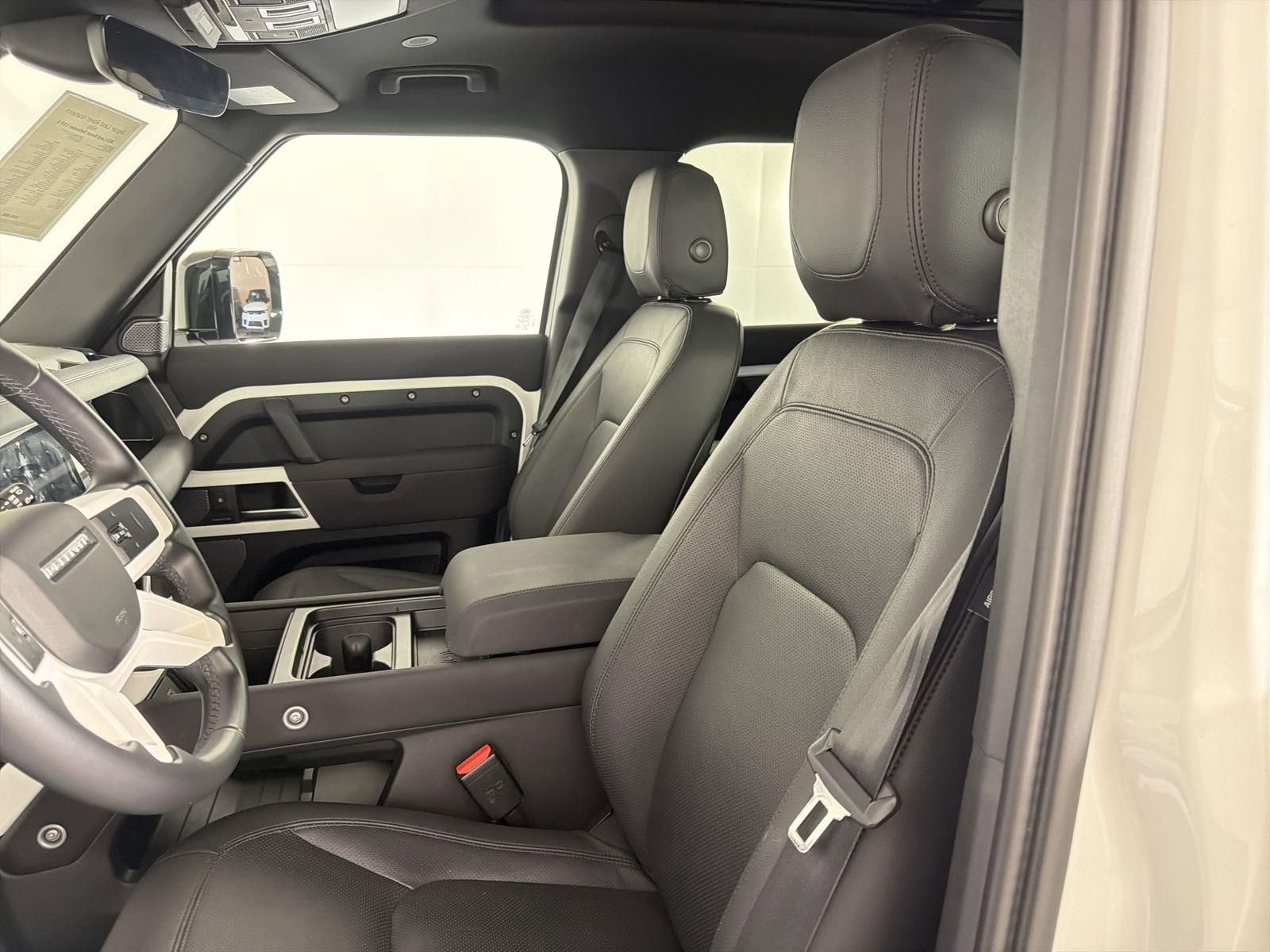 Used 2023 Land Rover Defender 110 S image 24