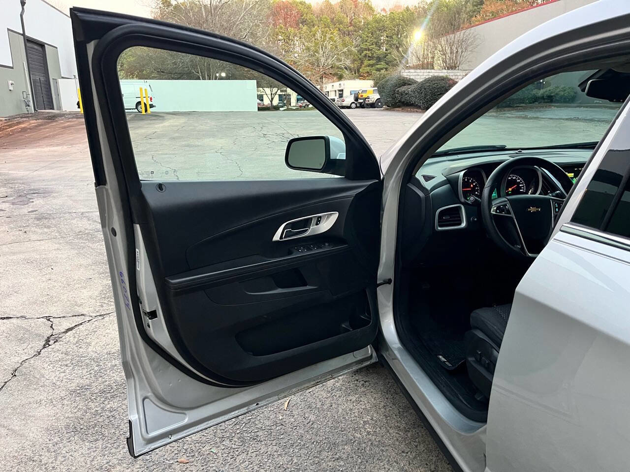 Used 2016 Chevrolet Equinox LT image 32