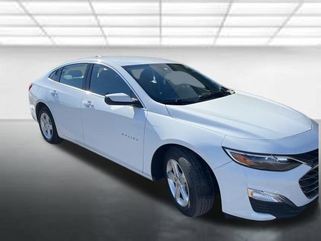 Used 2024 Chevrolet Malibu LS image 1