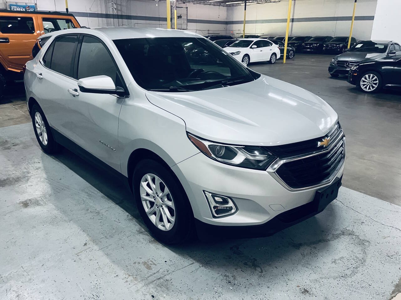 Used 2019 Chevrolet Equinox LT w/ Driver Convenience Package FWD image 11
