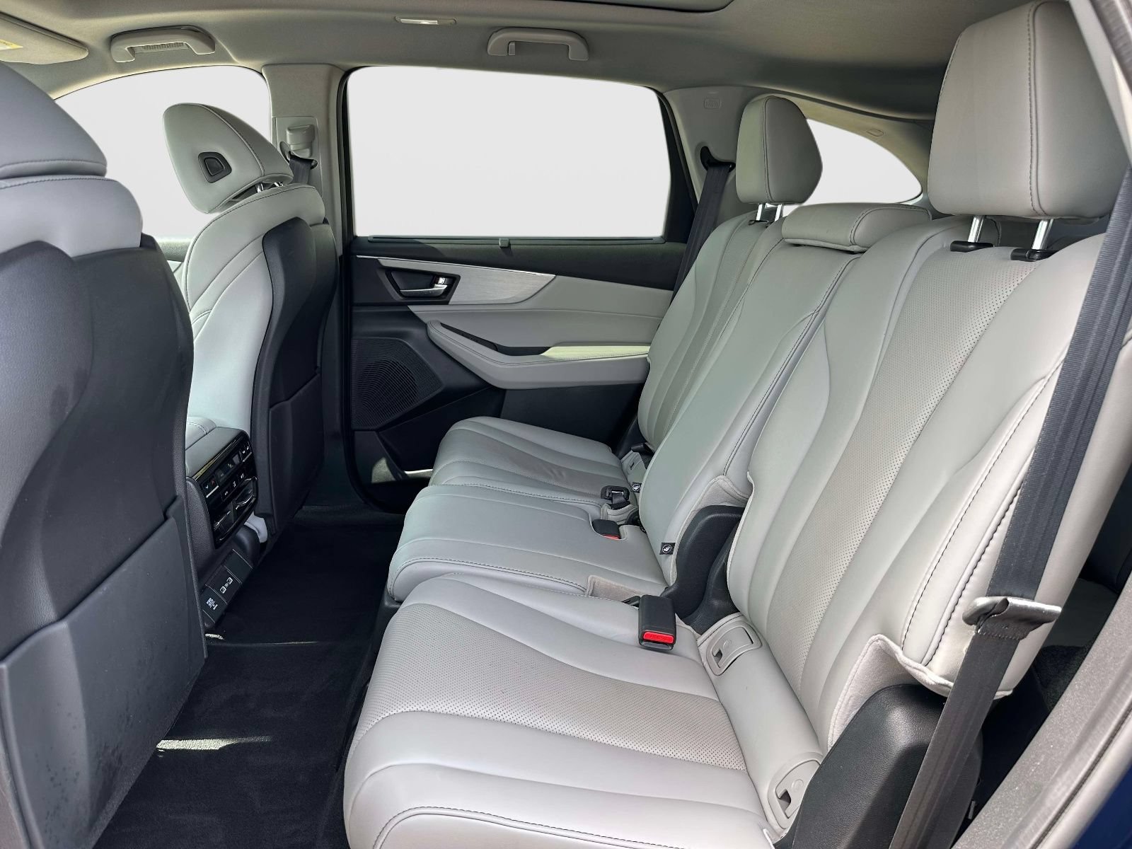 Certified 2023 Acura MDX w/ Technology Package AWD/4WD image 14