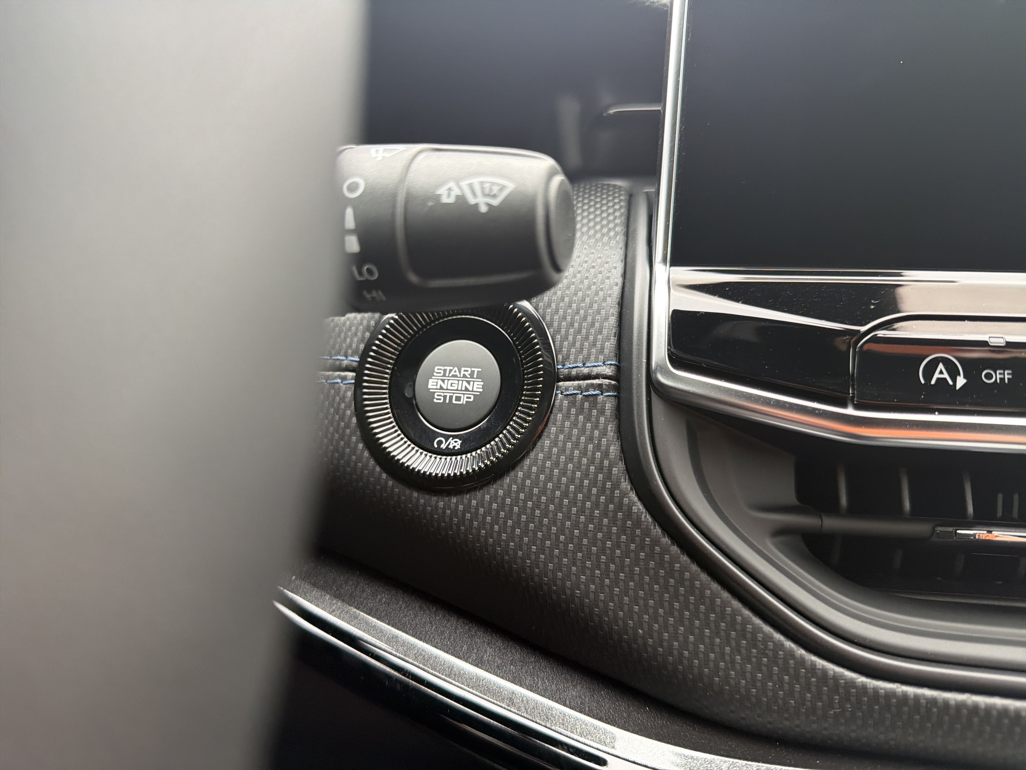 New 2026 Jeep Compass Limited w/ Sun, Sound & Navigation Group AWD/4WD image 18
