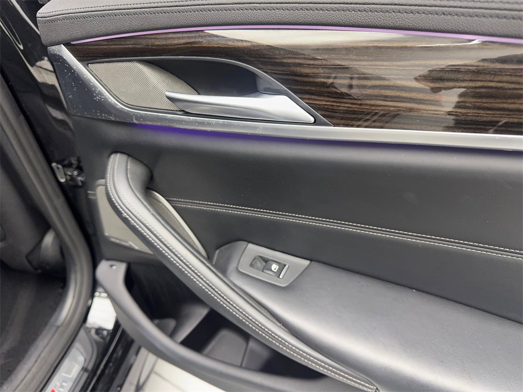 Used 2020 BMW M550i xDrive w/ Executive Package image 44