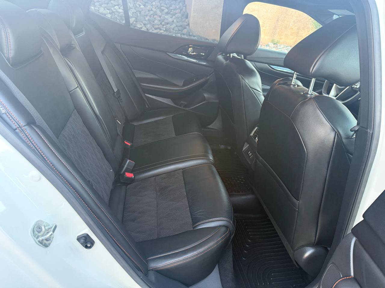 Used 2023 Nissan Maxima SR w/ Sport Mat Group FWD image 15