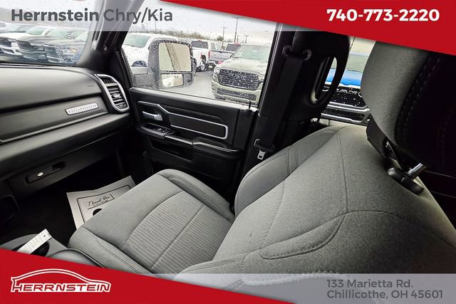 Used 2024 RAM 3500 Big Horn AWD/4WD image 11