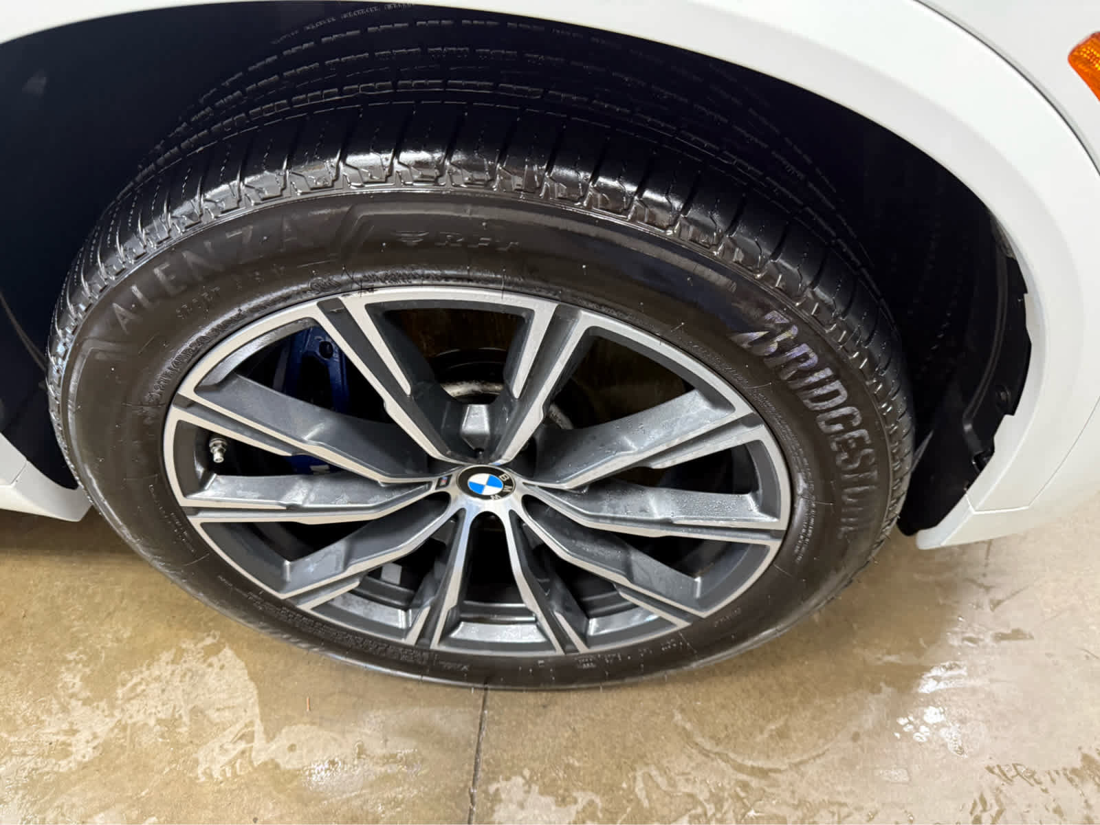 Used 2023 BMW X5 M50i image 34