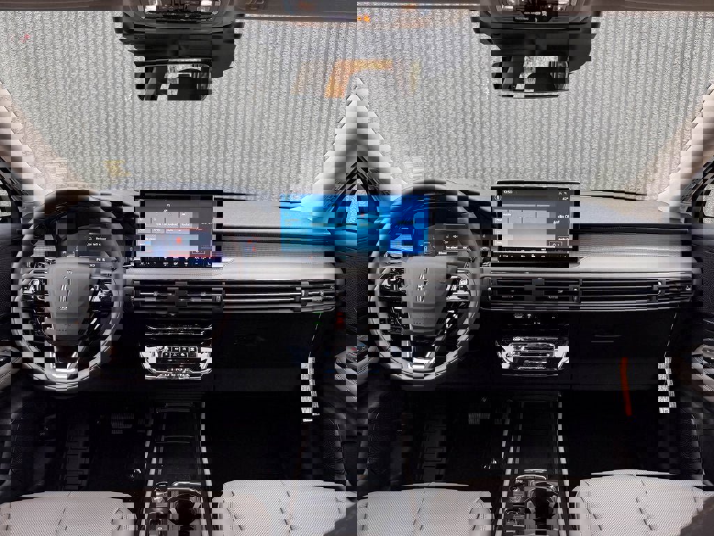 New 2026 Lincoln Corsair Premiere image 41