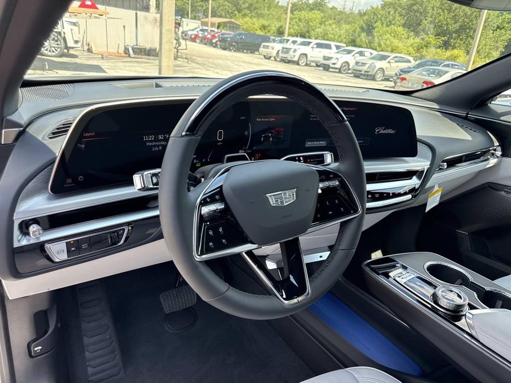 New 2026 Cadillac Lyriq Luxury RWD image 33