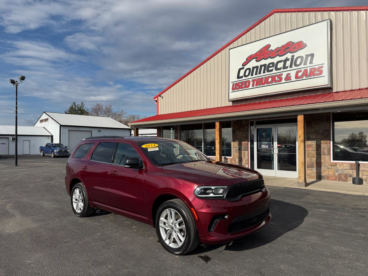 Used 2024 Dodge Durango GT image 1
