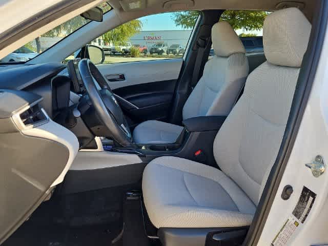 Used 2023 Toyota Corolla Cross LE AWD/4WD image 14