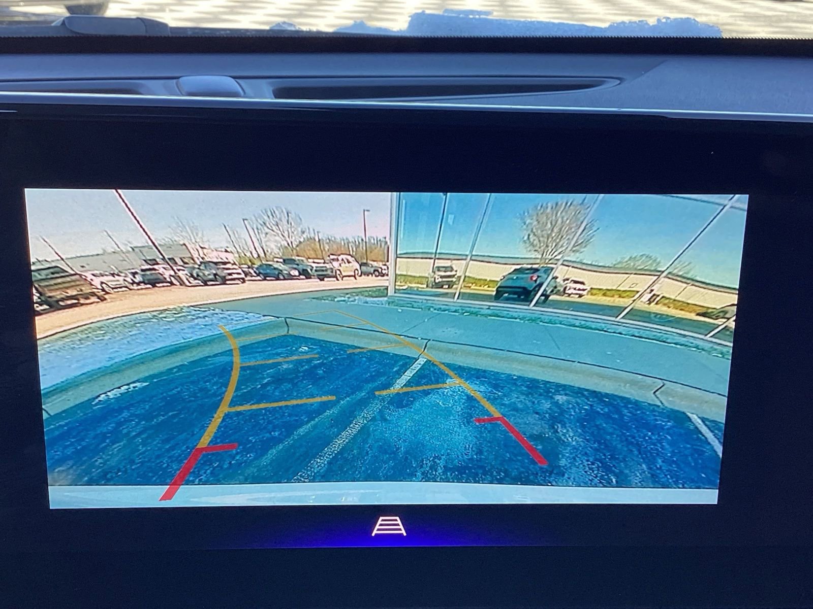 Used 2025 Chevrolet Trax LT w/ LT Convenience Package image 11