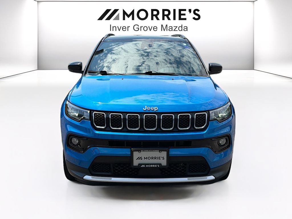 Used 2023 Jeep Compass Limited AWD/4WD image 2