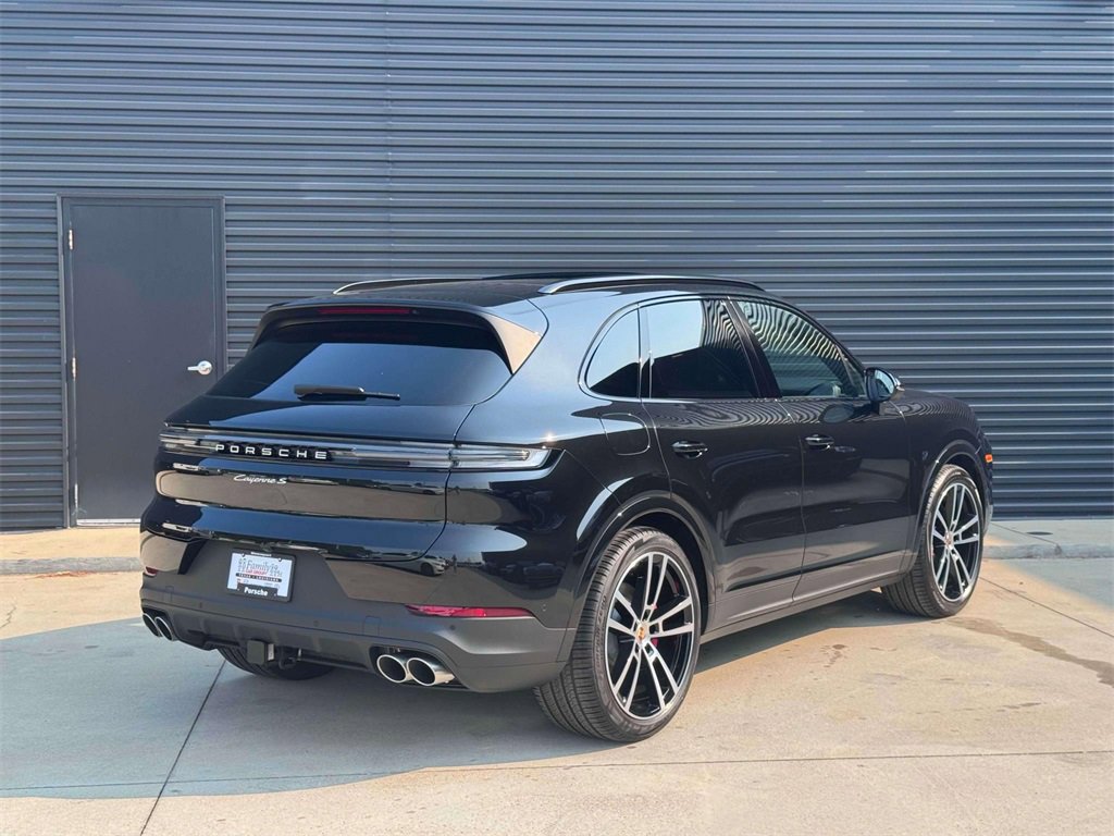 New 2025 Porsche Cayenne S image 7