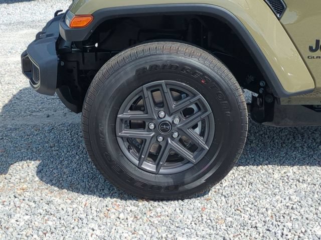 New 2026 Jeep Gladiator Sport AWD/4WD image 10