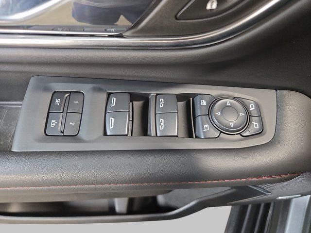 Used 2024 Chevrolet Tahoe RST w/ Luxury Package image 33