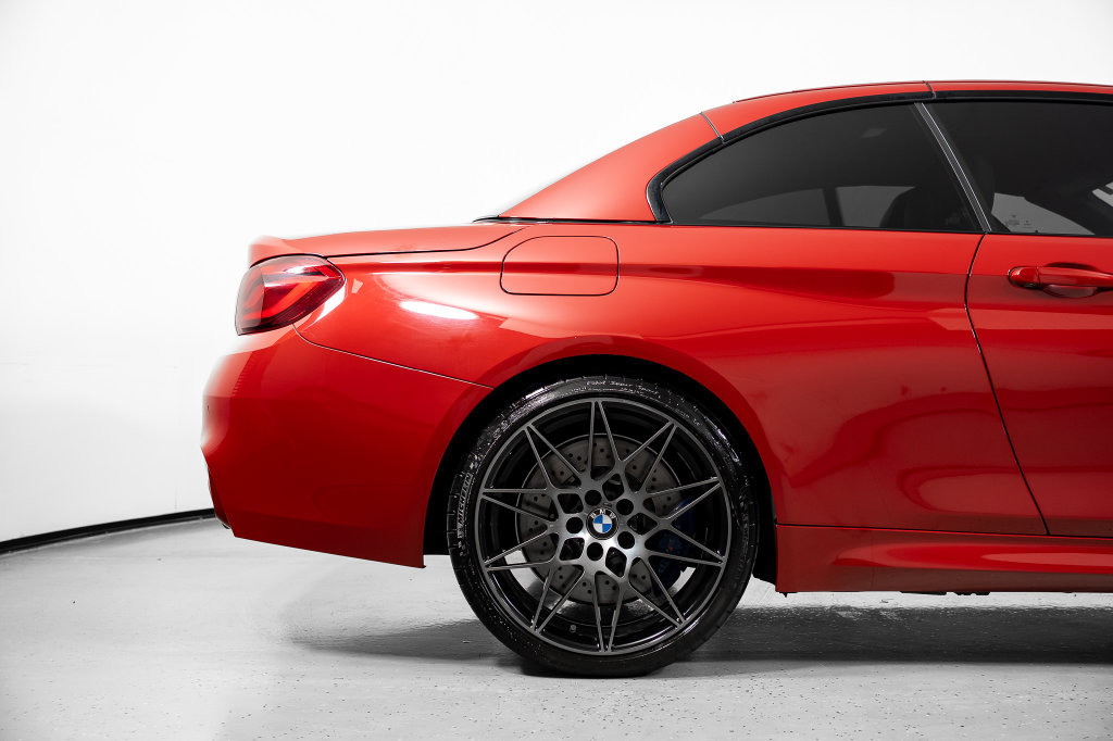 Used 2020 BMW M4 Convertible w/ Competition Package RWD image 5