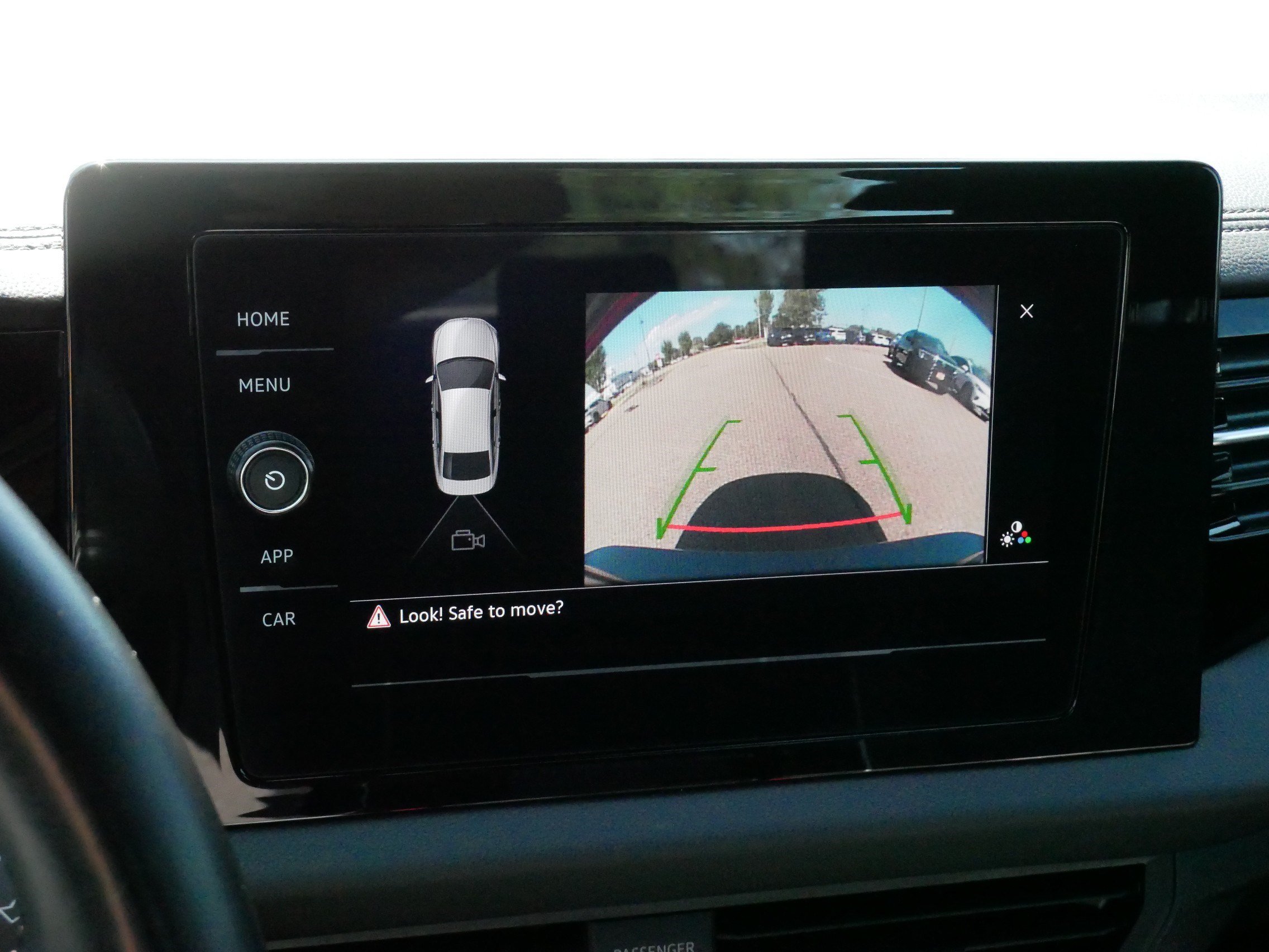 Certified 2025 Volkswagen Jetta Sport FWD image 28
