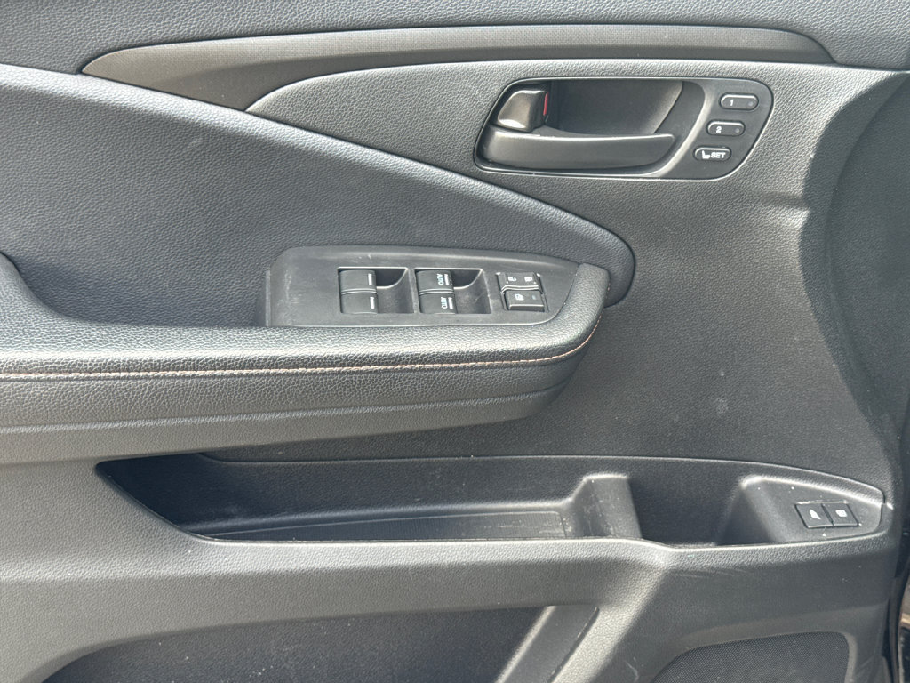 Used 2024 Honda Passport TrailSport image 13