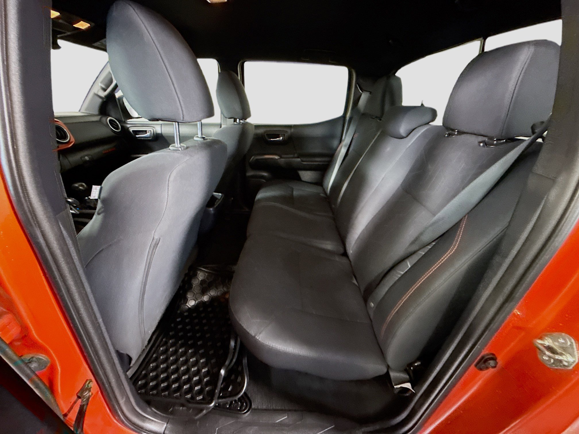 Used 2018 Toyota Tacoma SR5 image 25