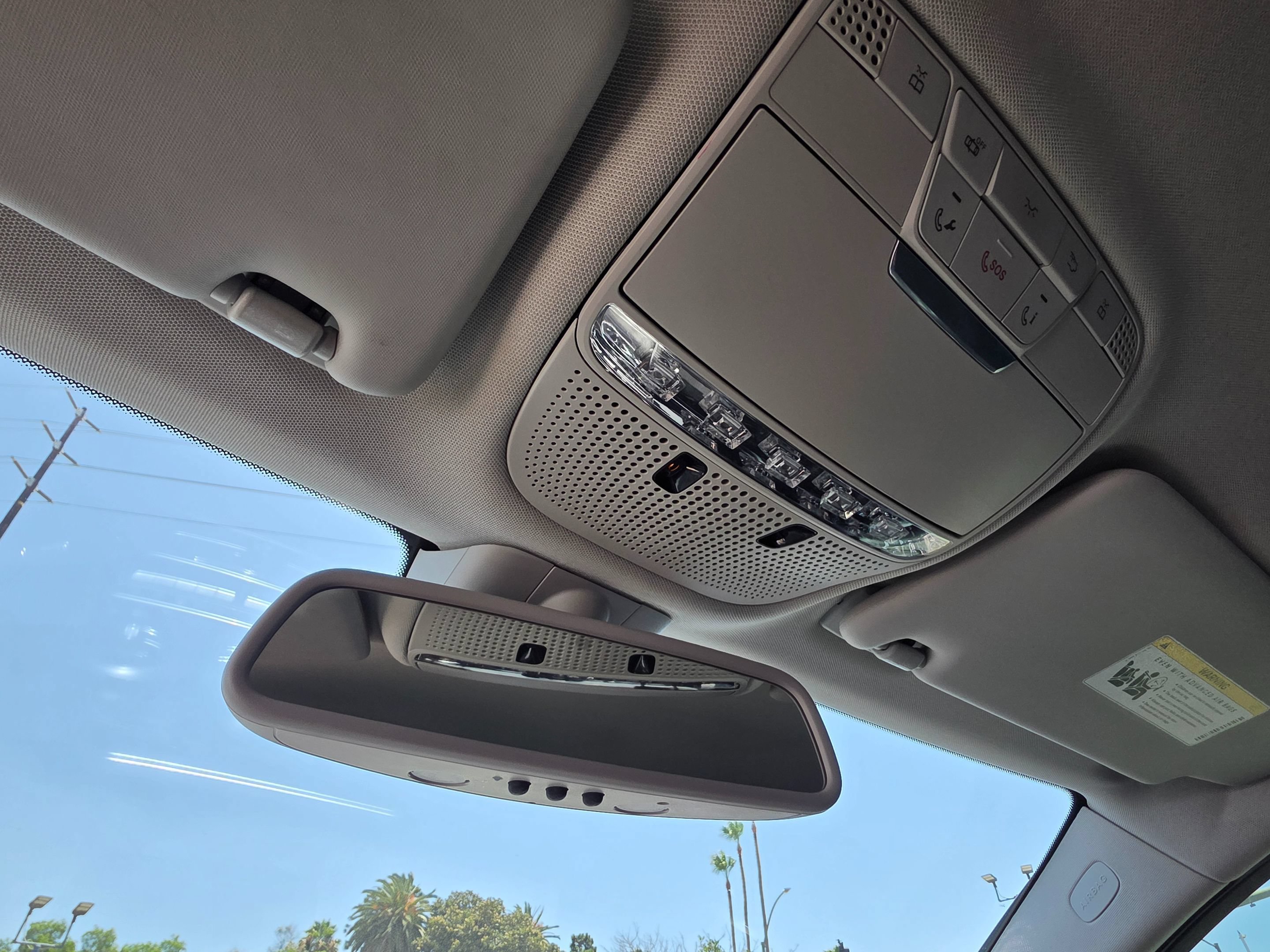 Used 2016 Mercedes-Benz C 350e Sedan w/ Multimedia Package image 30