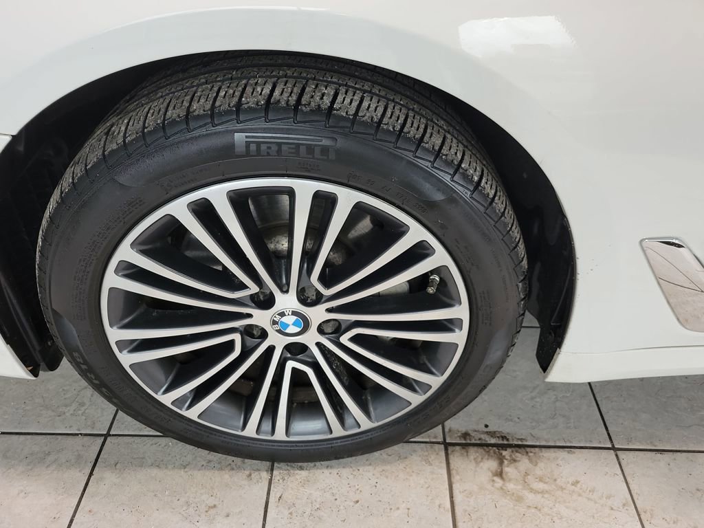 Used 2018 BMW 530i xDrive image 47