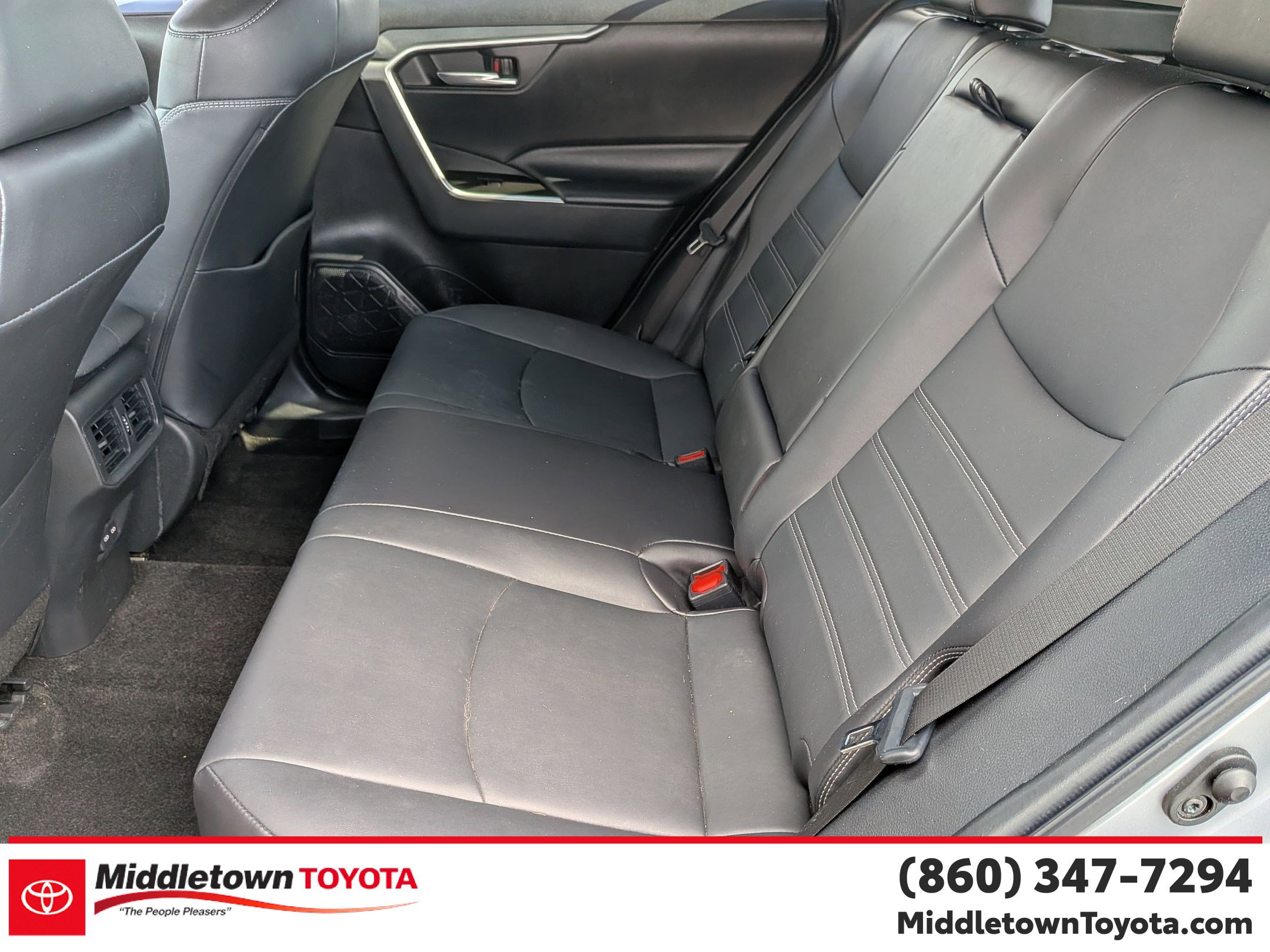 Certified 2023 Toyota RAV4 XLE Premium AWD/4WD image 35