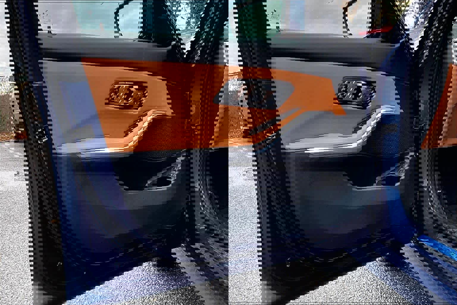 Used 2023 BMW 330i xDrive Sedan w/ Premium Package image 23