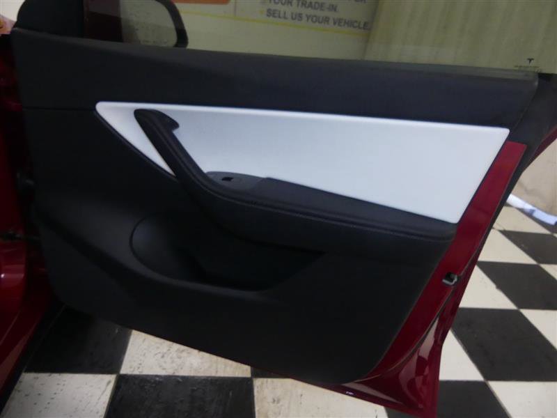 Used 2020 Tesla Model Y Long Range image 21