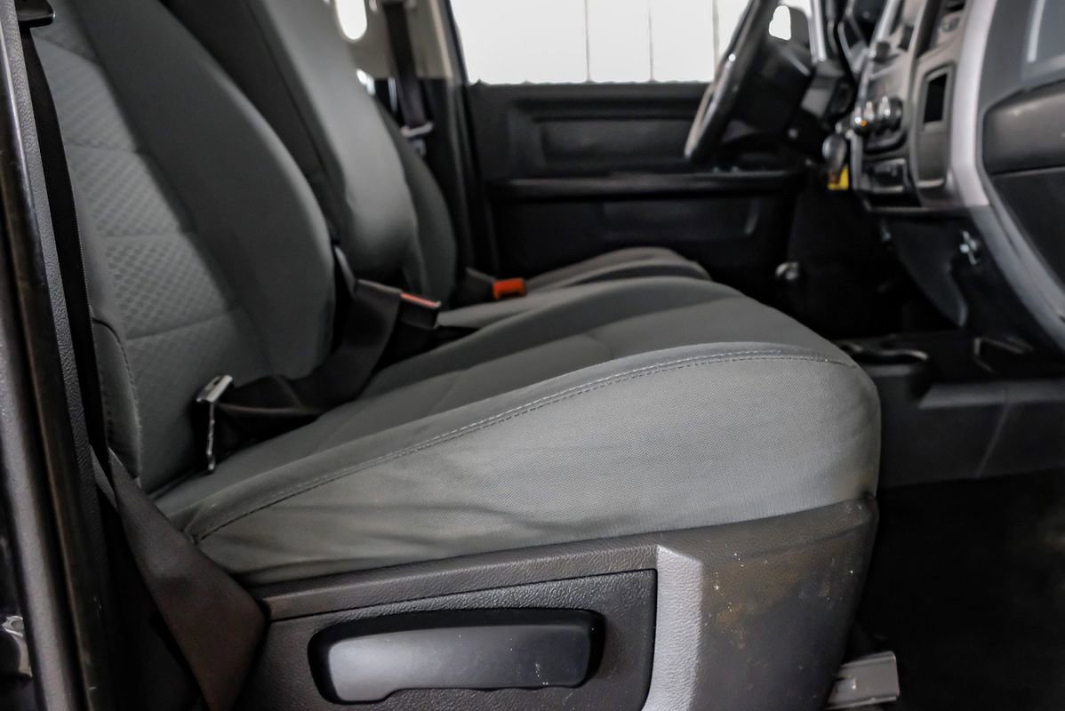 Used 2017 RAM 2500 Tradesman w/ Chrome Appearance Group image 32