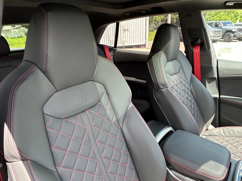 New 2026 Audi SQ8 Prestige AWD/4WD image 44