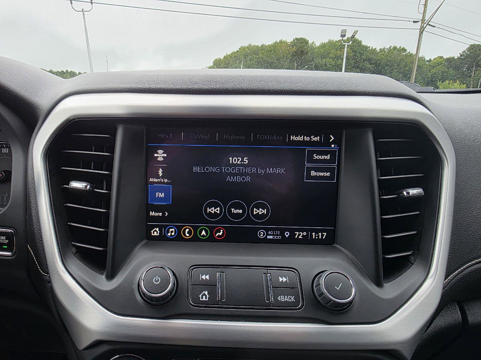 Used 2023 GMC Acadia SLT image 20