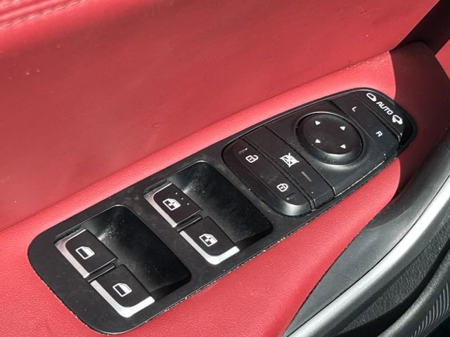 Used 2020 Kia Stinger GT1 AWD/4WD image 27