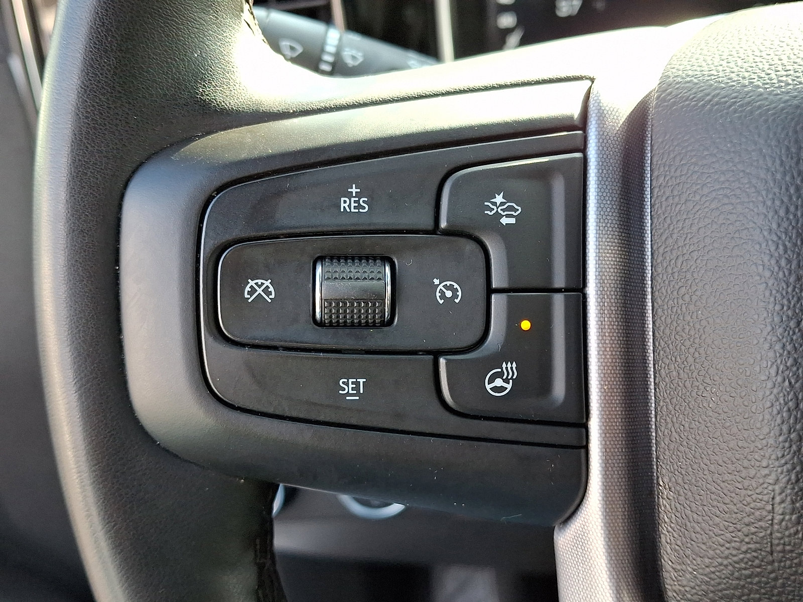 Certified 2025 GMC Sierra 1500 SLT image 23