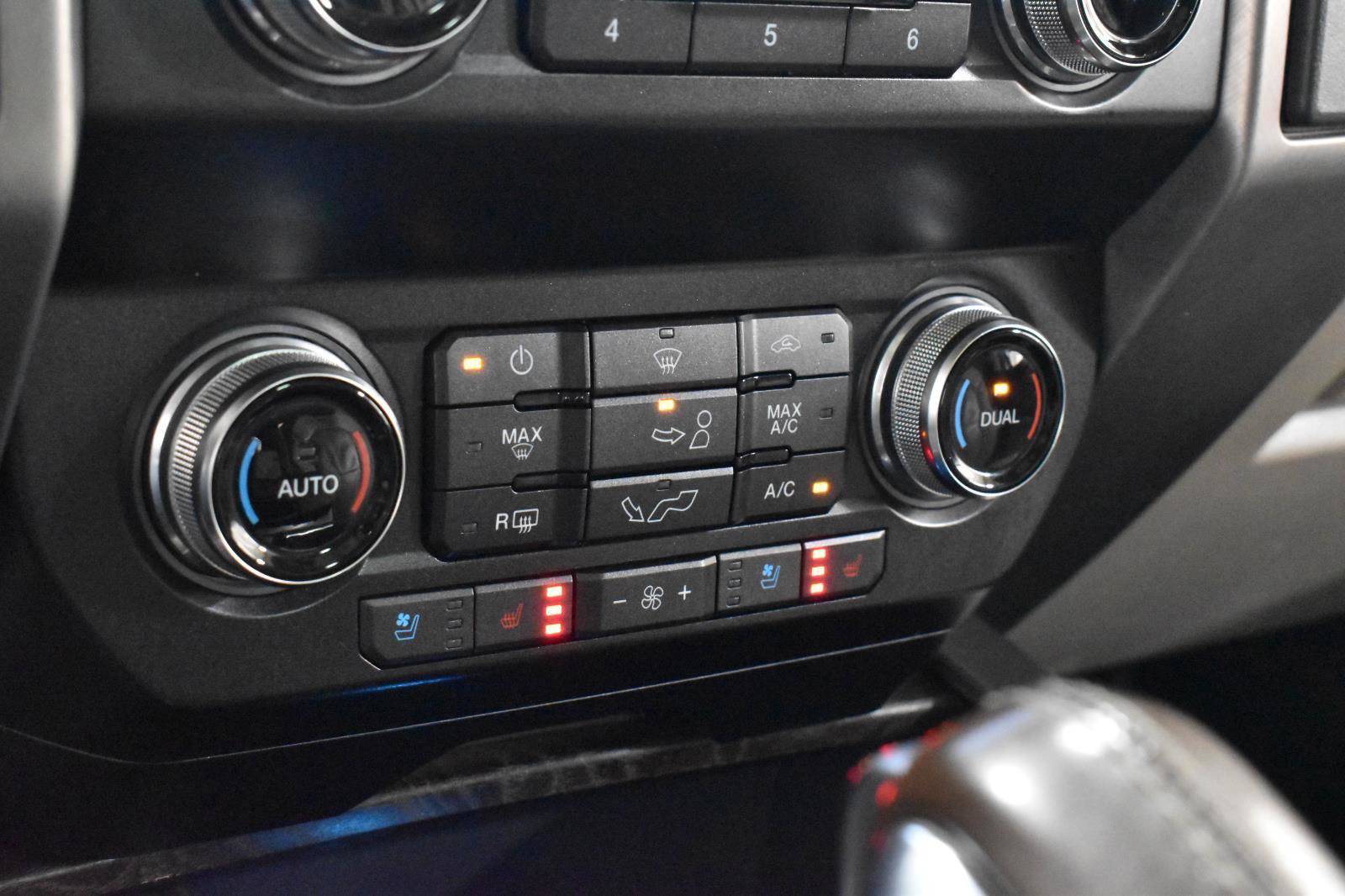 Used 2019 Ford F150 Limited w/ Trailer Tow Package image 20