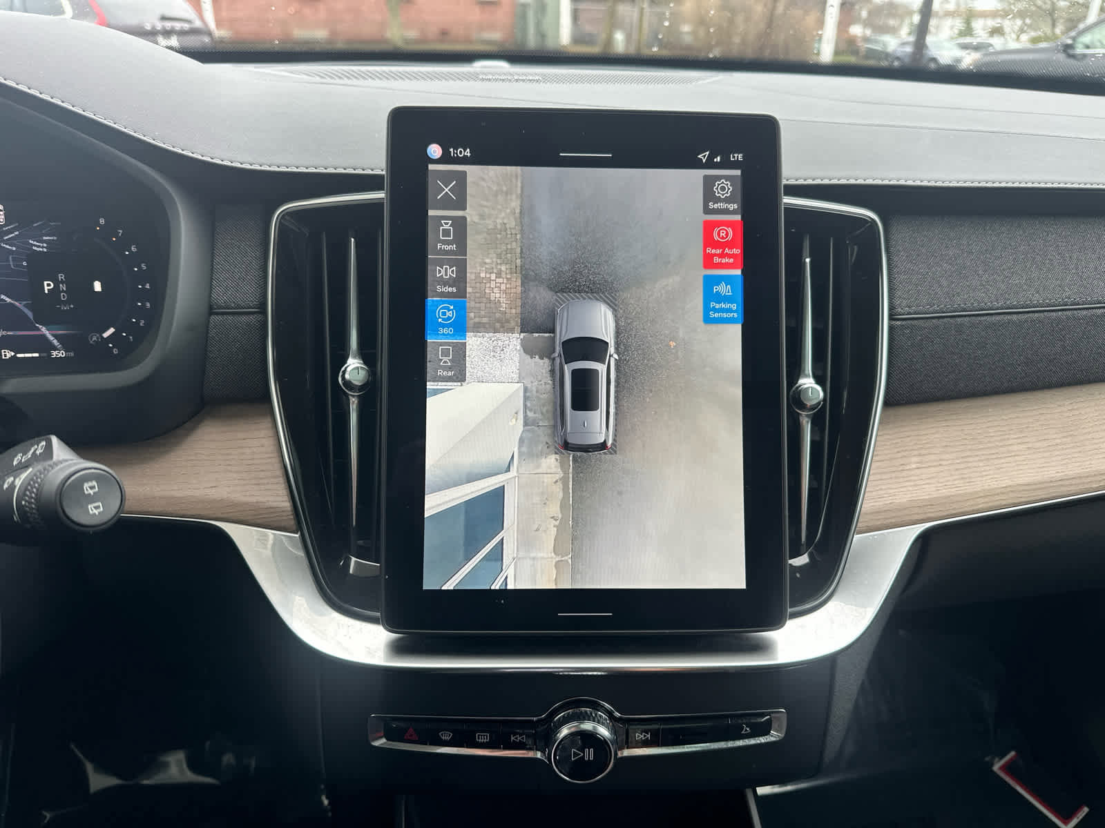 Used 2026 Volvo XC90 B6 Plus w/ Protection Package Premier image 24