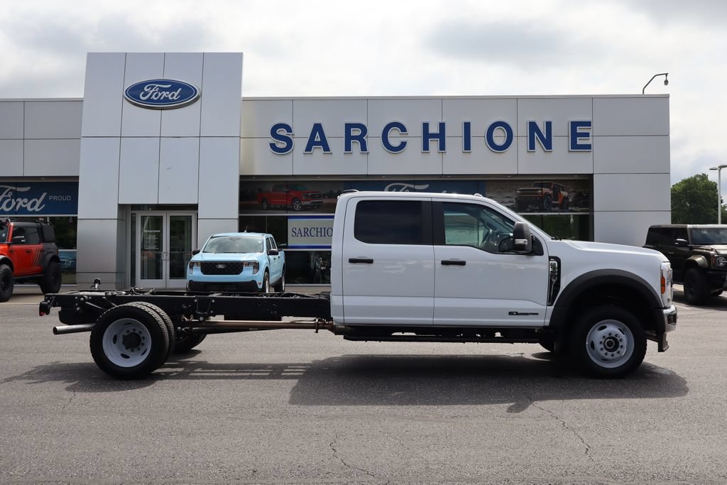Used 2025 Ford F550 4x4 Crew Cab Super Duty image 16