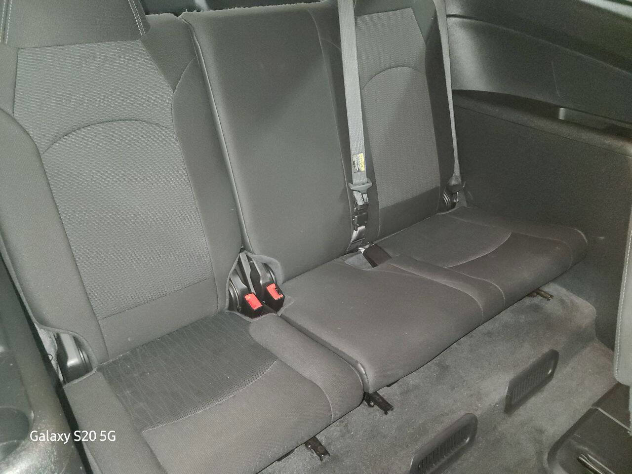 Used 2017 Chevrolet Traverse LT w/ Style and Technology Package image 17