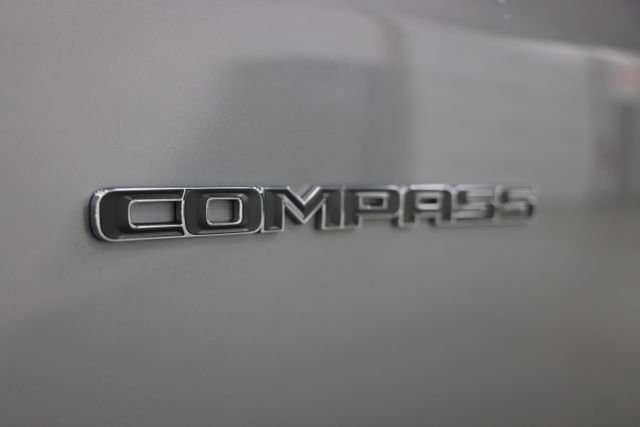 Used 2022 Jeep Compass Latitude w/ Convenience Group image 8