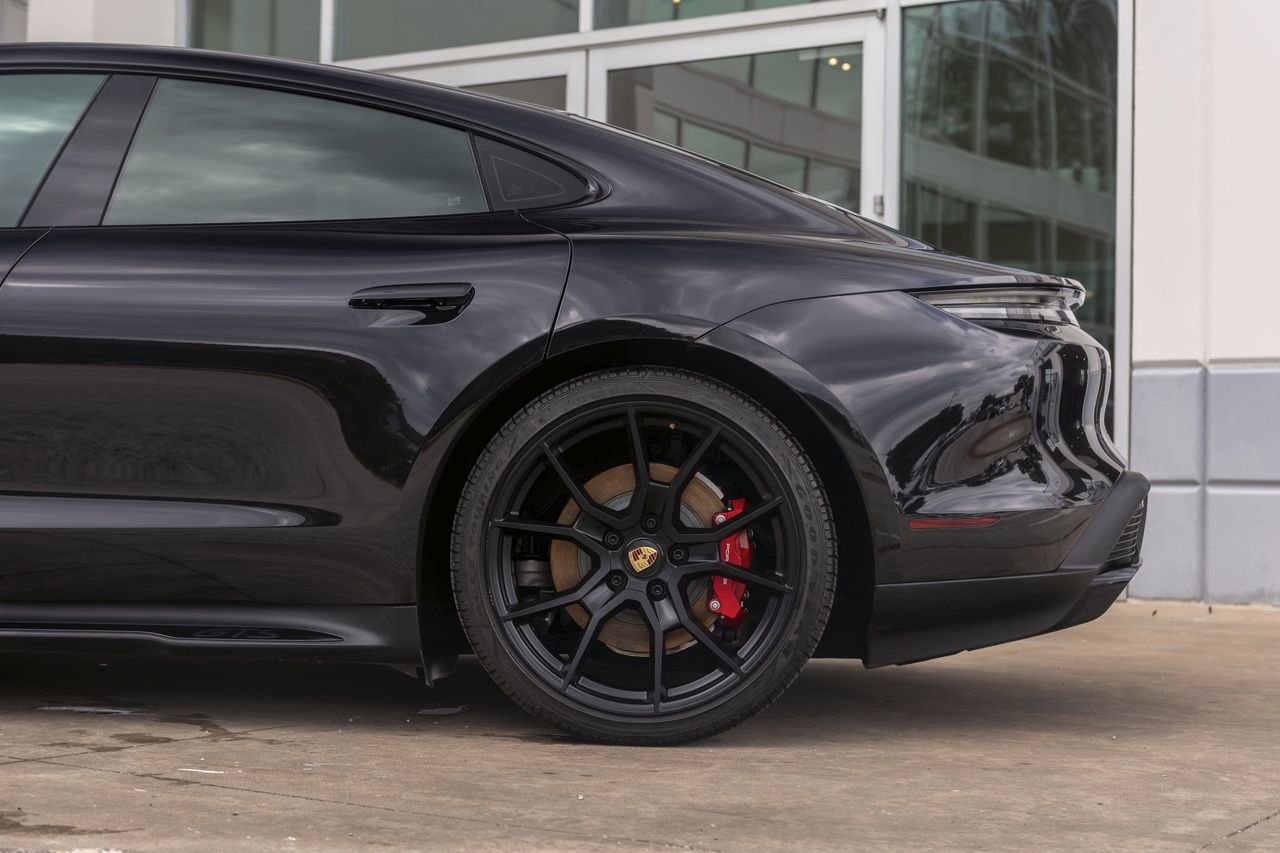 Used 2022 Porsche Taycan GTS AWD/4WD image 15