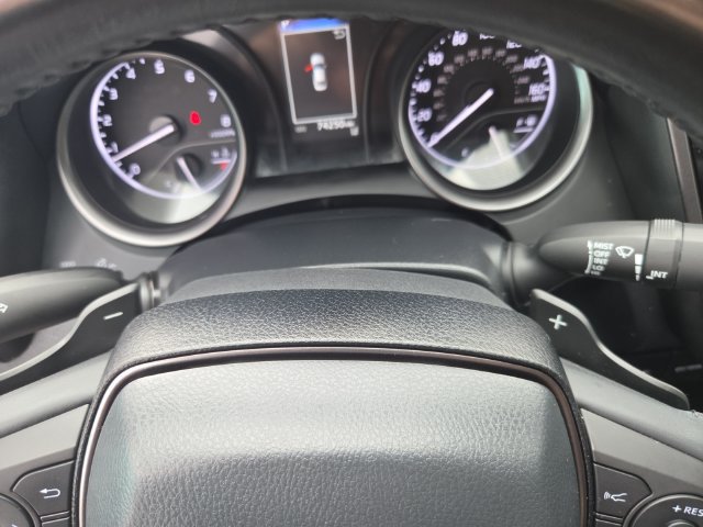 Used 2024 Toyota Camry SE FWD image 25