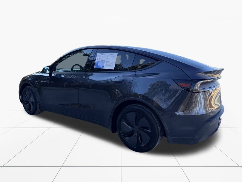 Used 2026 Tesla Model Y Long Range image 6